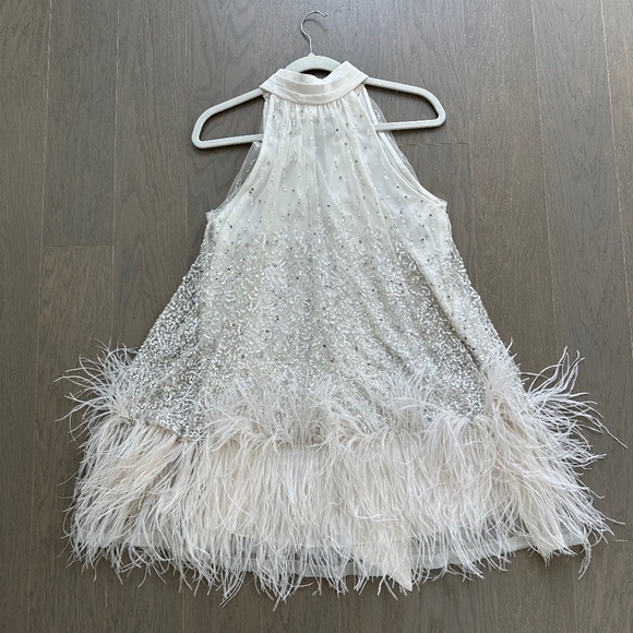 Alice + Olivia ERNA White Silver Feather Sequin Mini Dress Neck Tie - Size 2 - Picture 2 of 9